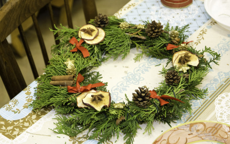 Výroba adventních věnců