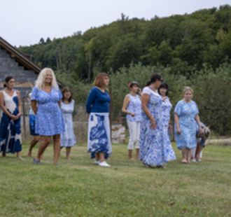 Výstava na louce