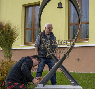 Instalace vítacího zvonu