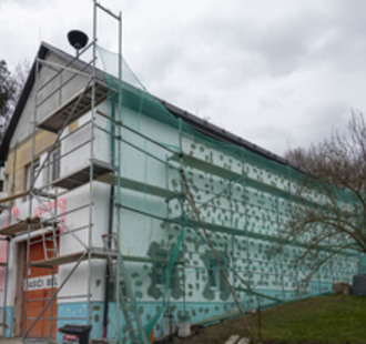 Práce na hasičské zbrojnici