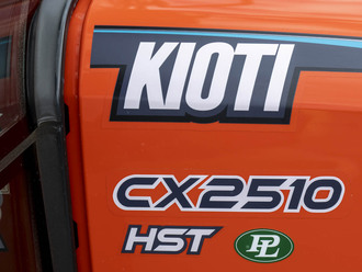 Představení nového obecního traktůrku