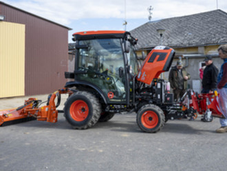 Představení nového obecního traktůrku