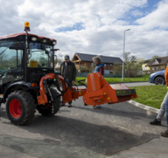 Představení nového obecního traktůrku