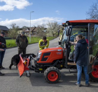 Představení nového obecního traktůrku