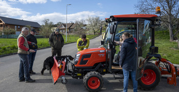 Představení nového obecního traktůrku