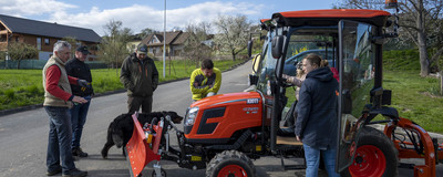 Představení nového obecního traktůrku