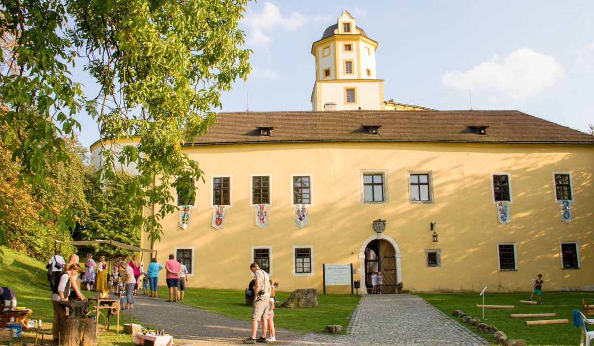 Stará řemesla na hradě Malenovice