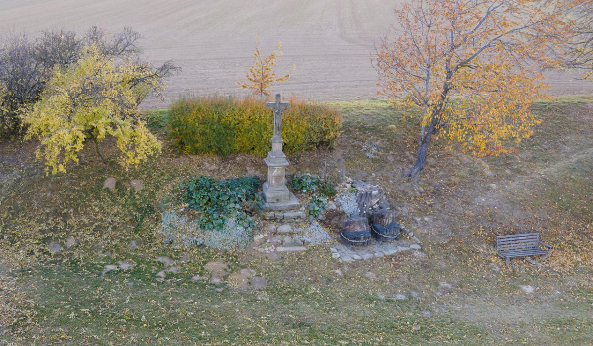 Bělovské kříže