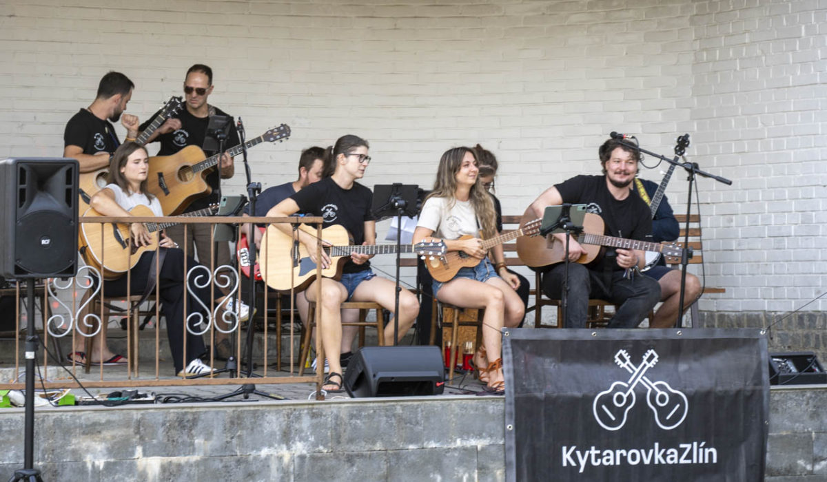 Bělovské létobraní – folkový minifestival